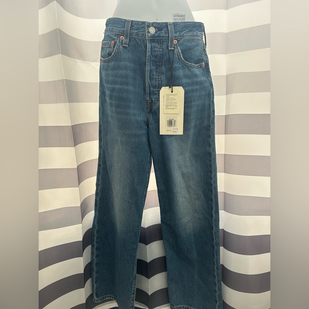 Levi’s rib cage straight ankle